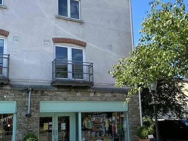 E1 Stationhouse Complex Clifden Co Galway