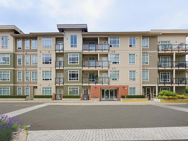 E305 20211 66 Avenue Langley, British Columbia