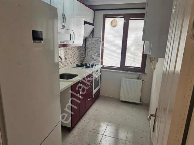 E5 Metroya Yürüme Merkezde 2 + 1 Boş Ulaşım Süper Daire