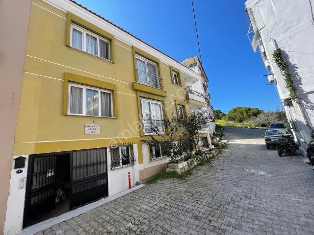 Çeşme Marinaya 100m Satılık 3+1 Daire