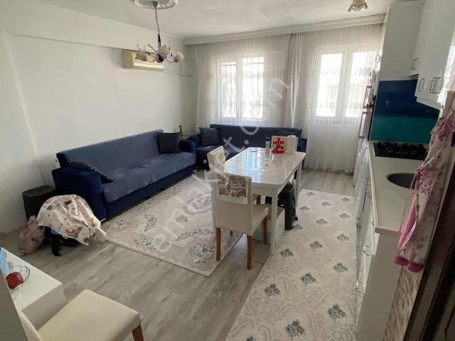 Çeşme Merkez 2+1 Eşyalı Kiralık Yaz Sezonu