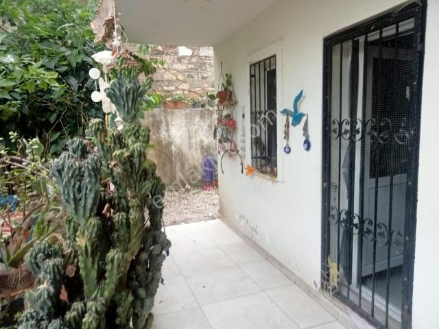 Çeşme Merkezde Çarşıya Yakın Sezonluk Kiralık Daire
