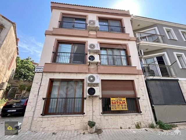 Çeşme Merkez'de Satılık Yüksek Giriş 2+1 Daire