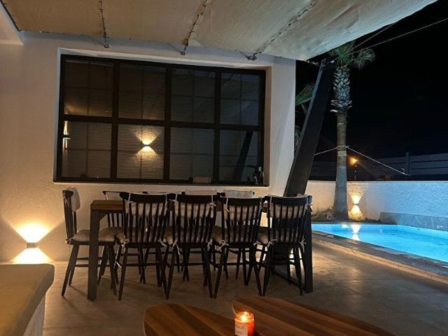 Çeşme Ovacık'ta deniz gören satılık villa