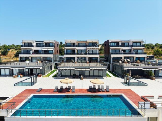 Çeşme Ayasaranda Terrace Parkta Teraslı Satılık 1+1 Daire