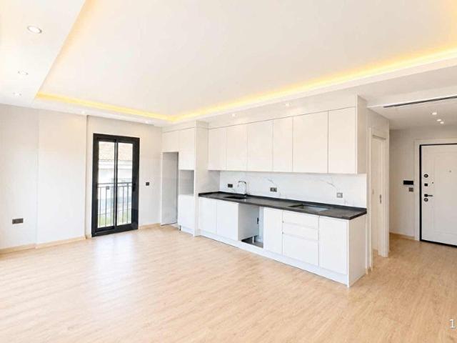 Çeşme Dalyanda Sıfır Binada Geniş Balkonlu Satılık 2+1 Daire