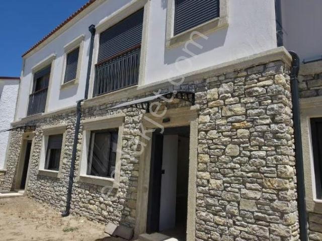 Çeşme Germiyanda Sıfır Villa
