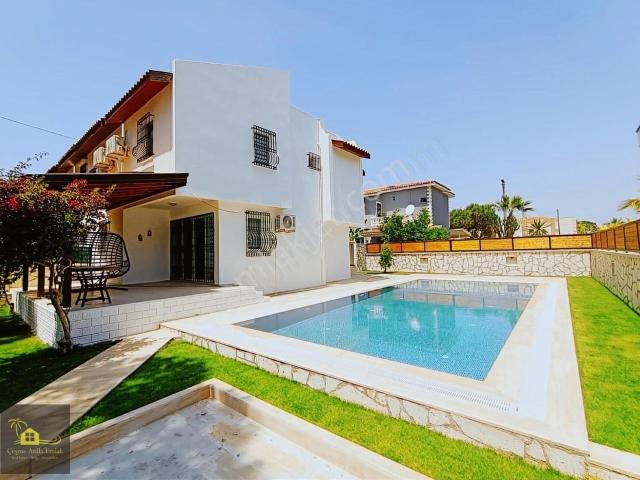 Çeşme Ilıca Oteller Bölgesinde Müstakil Havuzlu Kiralık