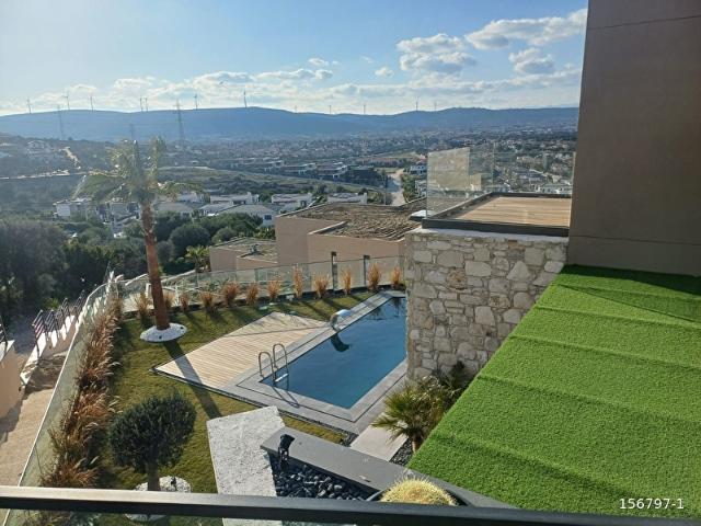 Çeşme Ilıcada Deniz Gören 4+1 Satılık Villa