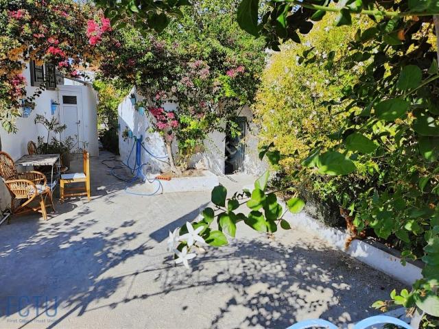 Çeşme Reisdere Satılık Taş Ev