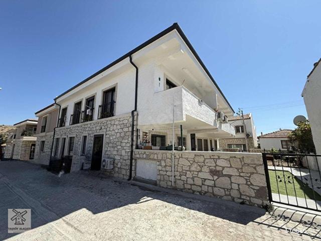 Çeşme Reisdere'de Satılık Alaçatı'ya Komşu Son 1+1 Daire