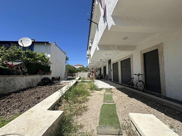 Çeşme Reisdere'de Satılık Bahçeli 3+1 Ters Dubleks Daire