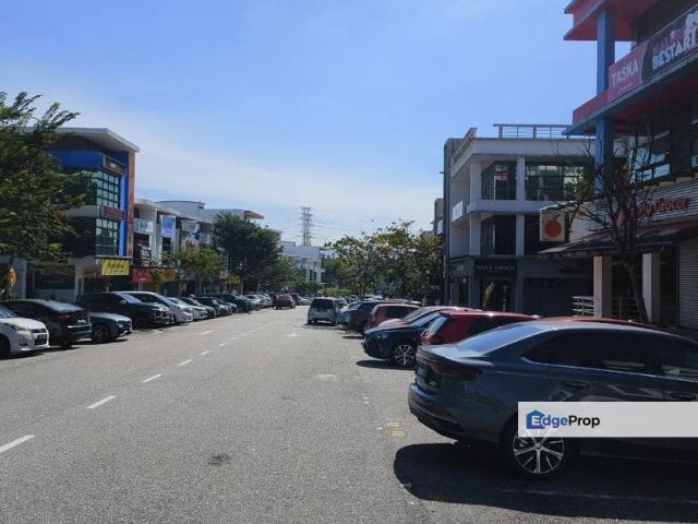 E Boulevard, Denai Alam