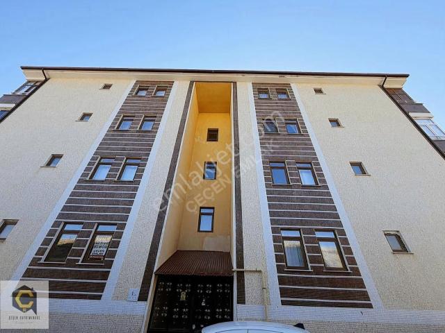 Çeçen Emlak'tan Paşakentte Kiralık 3+1 Daire