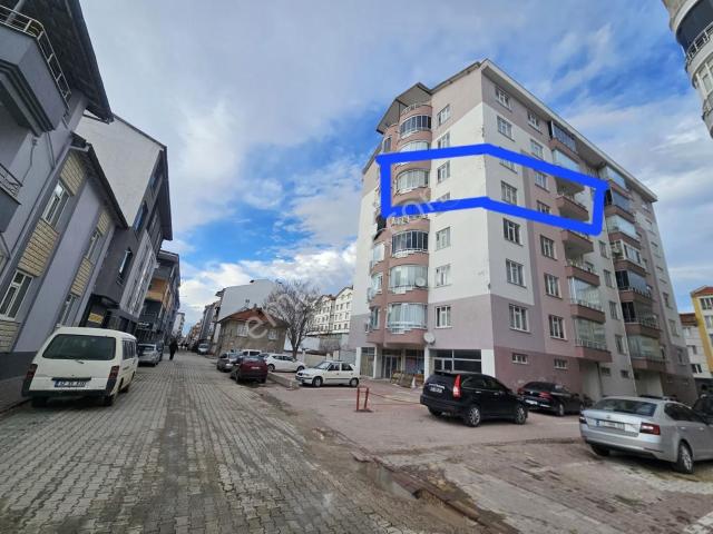 Ç.e.g Den Satılık Ara Kat Daire