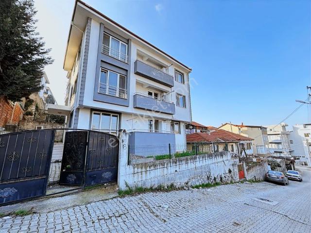 Eğitim Araştırma Hastanesine Yakın Kiralık 2+1 Daire