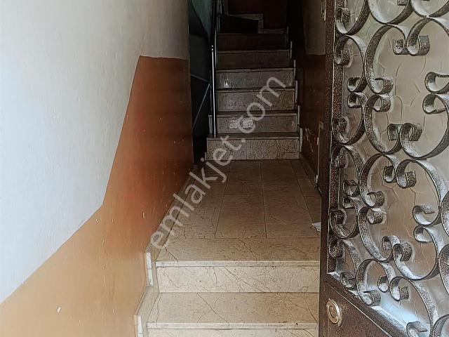 Eğitim Mahallesinde 2+1 Kiralık Yuksek Giriş Daire