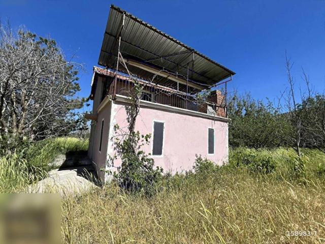 EĞİRDİR YOLU ÜZERİ TAKASA AÇIK 2280M2 İÇİNDE 2 KATLI MÜSTAKİL EV
