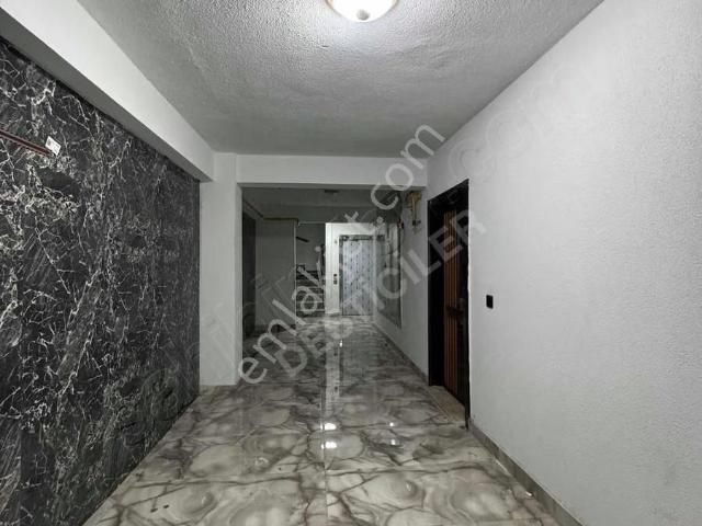 Eı şirintepe Örme Sk Üzeri Dubleks Giyinme Odalı Sıfır 3+1