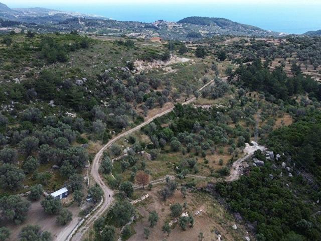 Eğlenhoca Mahallesi'nde 1277 m Göl Manzaralı Yatırımlık Arazi