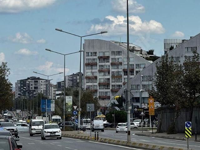 EŞREF BİTLİS BULVARINA 1 DAKİKA! YÜKSEK CİRO POTANSİYELLİ 90 M