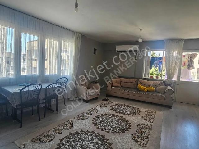 Eşrefpaşa Atilla Mahallesi'nde Satılık 2+1 Daire
