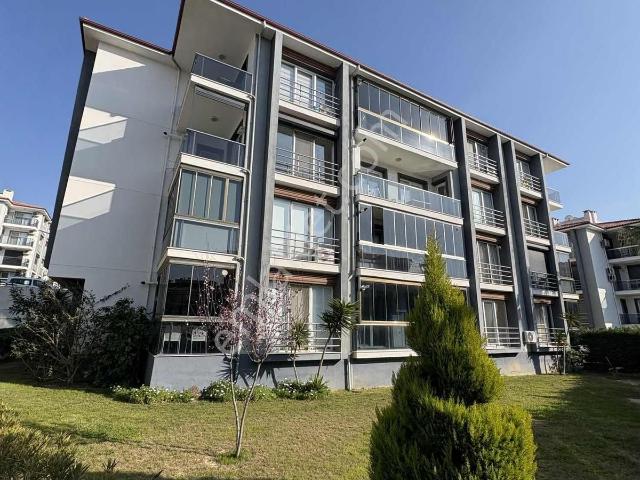 Eşyalı 75 Mt2 Havuzlu Sitede 1+1 Kiralık