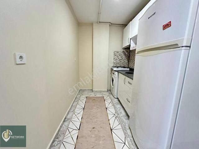 Eşyalı+cadde Üzeri mecidiyeköy Meydan 10dk Arakat düz Ayak 1+1