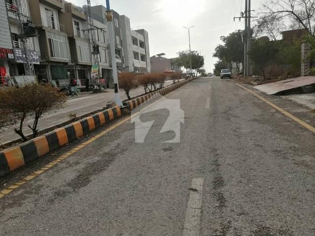 E 18 Health Enclave Islamabad 35x80 Residential Plot Surrounded By Houses