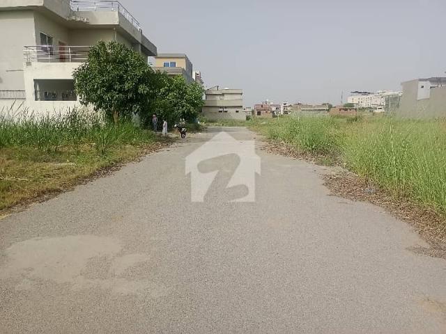 E 18 Health Enclave, Islamabad Corner Residential Plot Prime location