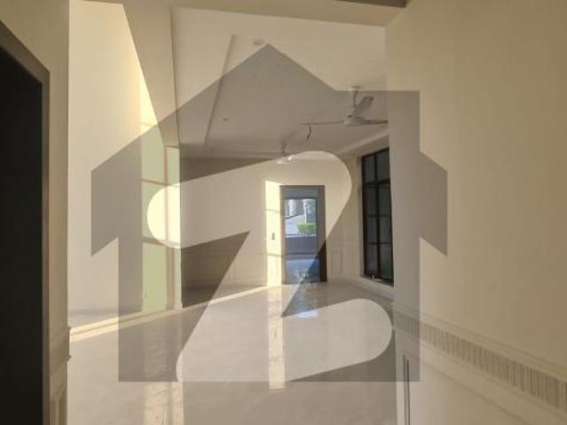 E 11/3: 500 Yards Brand New House, Full Basement, 8 Bedrooms, Superb Location, Rent: Rs. 700,000/ Per Month E 11/3