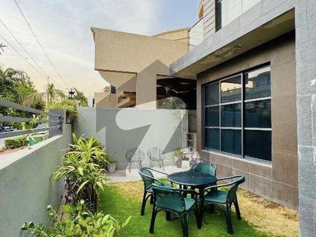 E 11/3 Multi Professional 8 Bedroom House Available For Sale Beautiful Location E 11/3