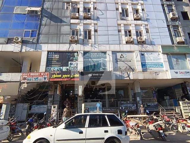 E 11/2 Crown Business Center 1 Bedroom Apartment Furnished For Rent Available