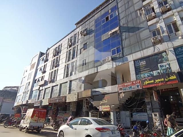 E 11/2 Crown Business center