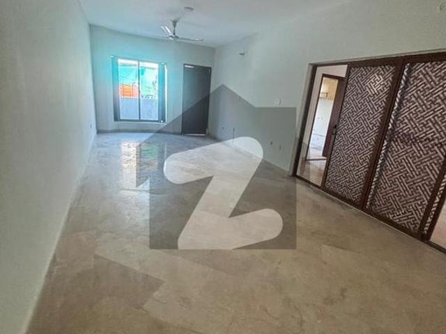 E 11/4 10 Marla House For Sale E 11/4