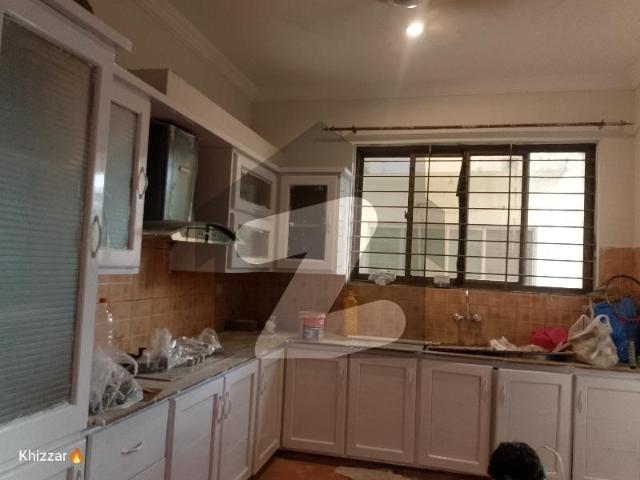 E 11/4 NPF 5 Bedrooms Attached Washroom Beautiful House For Rent E 11/4