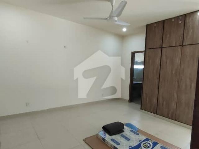 E 11 Mind Blowing What A Outstanding Triple Story 3 Separate Portion Full House For Rent