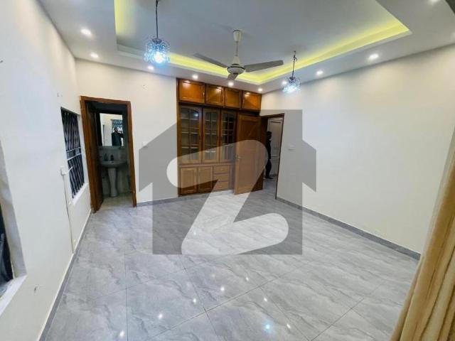 E 11 Mind Blowing Location What A Outstanding Ground + Basement House For Rent E 11
