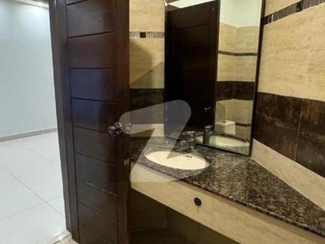 E 11 corner House uxury designing house for rent E 11