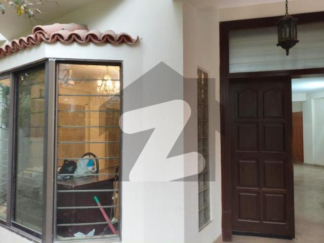 E 11 Full House Extra Land Green Loan For Rent E 11/4