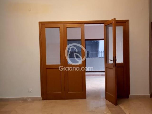 E 11 Kanal House 6 bed for Sale Demand 13.50 Crore