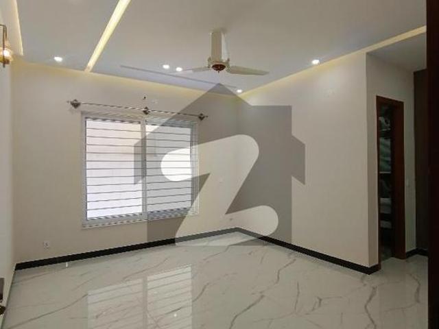 E 11 Such A Amazing Location What A Outstanding Very Spacious Fully Furnished House For Rent With 25kv Solar Installed E 11/3