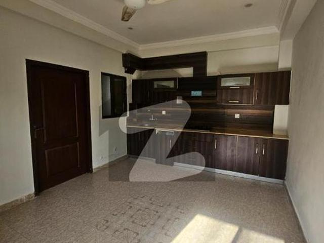 E 11 1bed Unfriended Flat Available For Rent In E11 Islamabad E 11