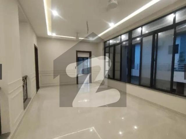 E 11 3 House For Rent Brand New Modran Designer House E 11/3