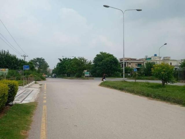 E 12/4 Islamabad Prime Location 40x80 Plot For Sale C. D.A Sector s Islamabad E 12 ID 51442