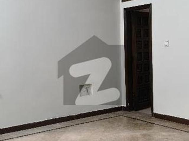 E 4 10 Marla House For Rent Hayatabad Phase 7 E4