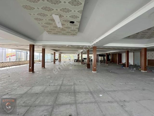 E 5 Cephe Kaçırılmayacak Fırsat Dükkan / 500 1100m2 Bölünebilir
