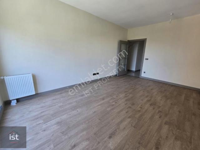 E 5 Yanı, Haliç Köprüsü Yakını 2+1 Sıfır Daire