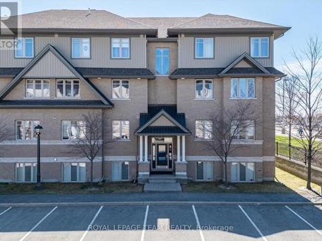 E 67 Tipperary Private N, Ottawa, ON, K2J 2T3 townhouse for lease | Listing ID X13605 | Royal LePage