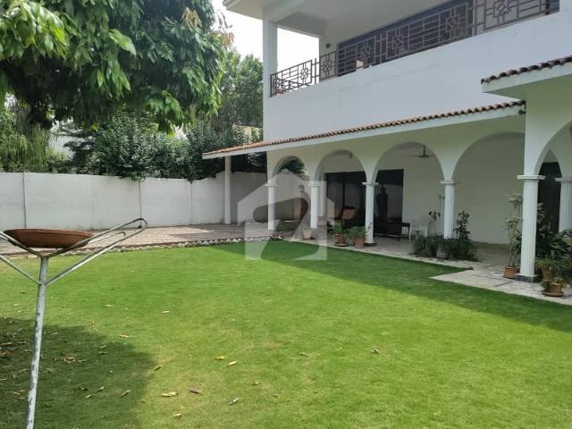 E 7 Beautiful House for Rent
